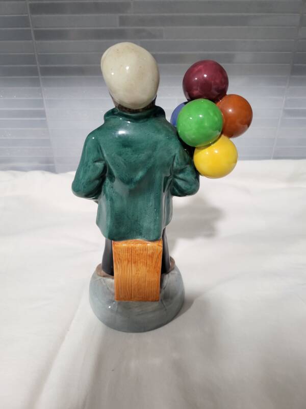 Royal Doulton "Balloon Boy" - Image 3