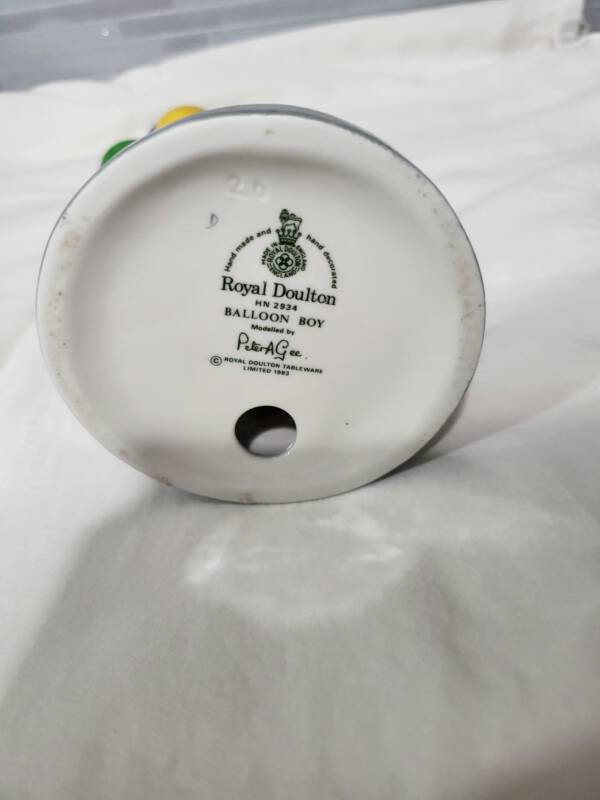 Royal Doulton "Balloon Boy" - Image 5
